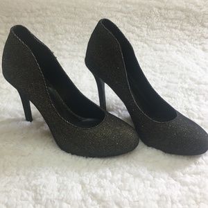 NINE WEST SPARKLE HEEL SIZE 6M